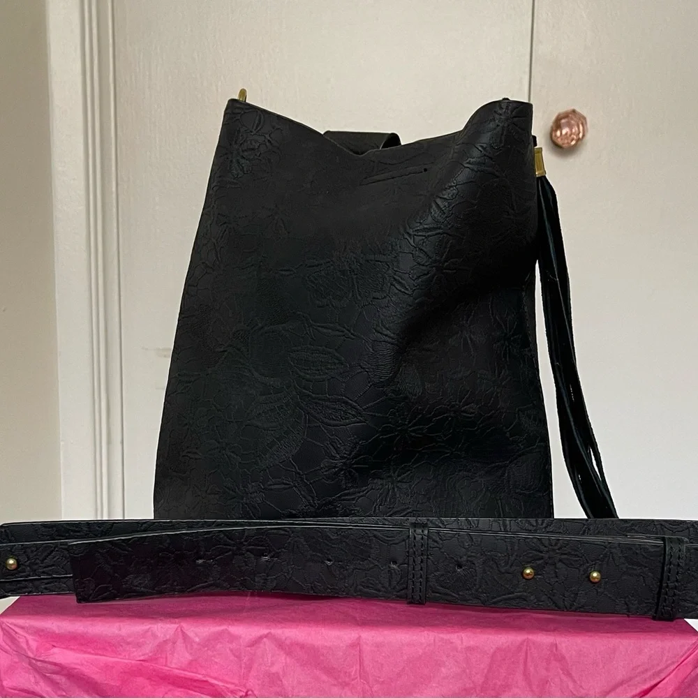 NWOT Anthropology Black Bucket Purse - Picture 7 of 8